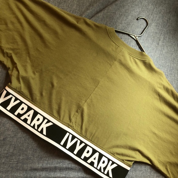 Ivy park green crop top - Picture 2 of 3